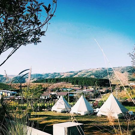 Kondee Cino Cafe & Glamping Hotell Khao Kho Eksteriør bilde