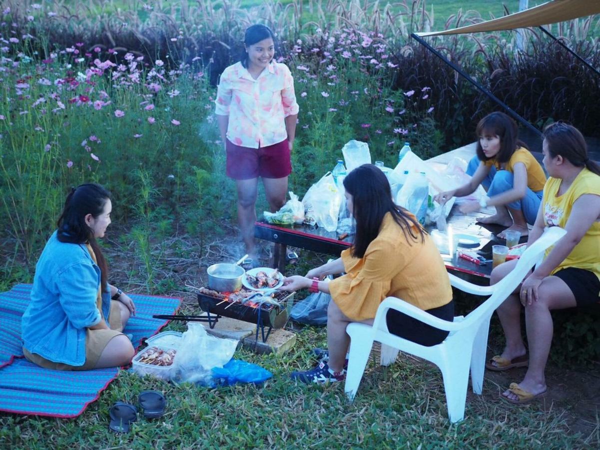 Kondee Cino Cafe & Glamping Hotell Khao Kho Eksteriør bilde