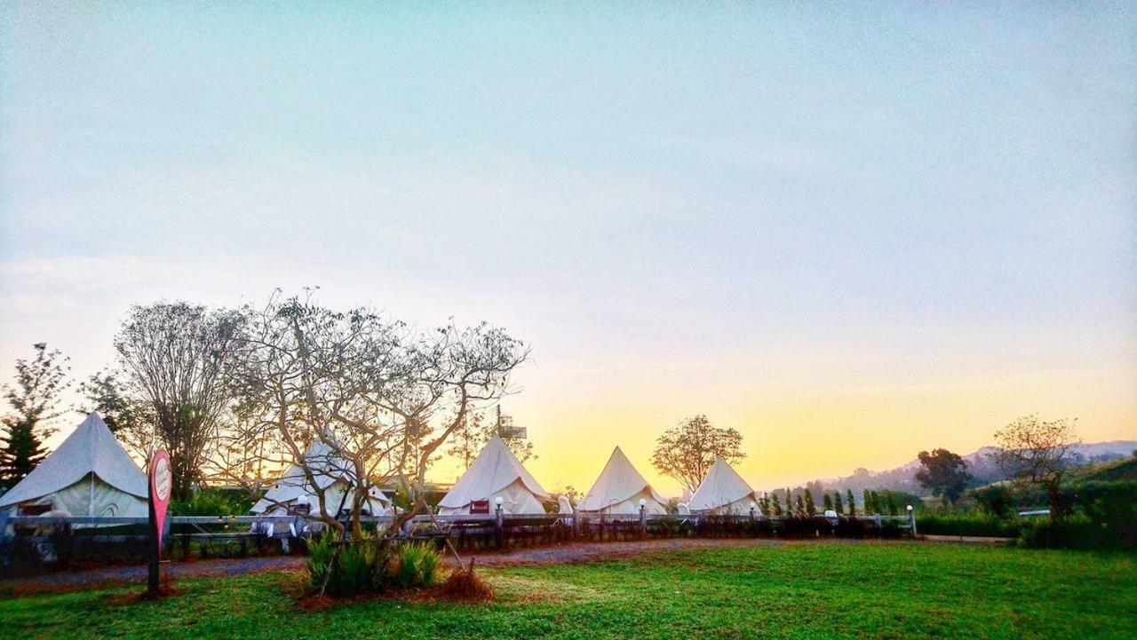 Kondee Cino Cafe & Glamping Hotell Khao Kho Eksteriør bilde