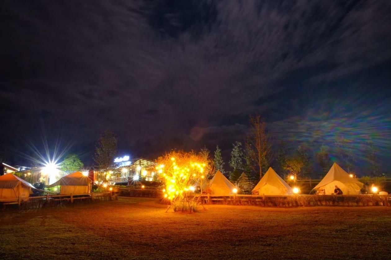 Kondee Cino Cafe & Glamping Hotell Khao Kho Eksteriør bilde