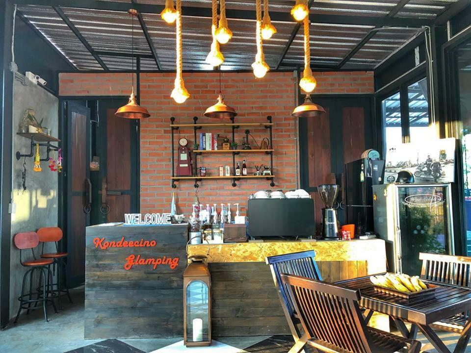 Kondee Cino Cafe & Glamping Hotell Khao Kho Eksteriør bilde
